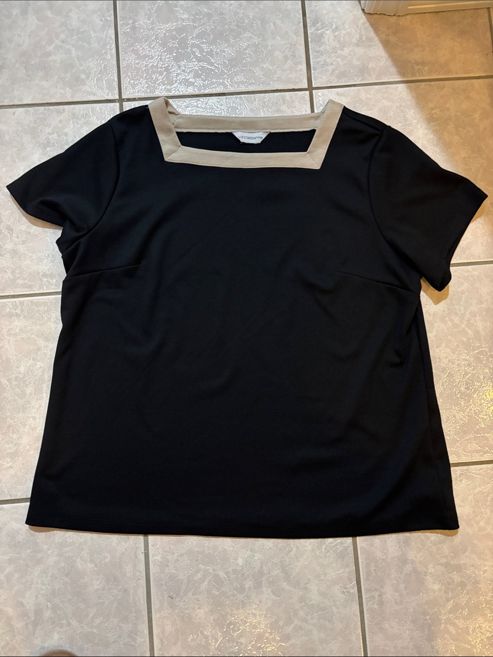 Liz Claiborne Black Short-Sleeve Top with Cream Square Neckline